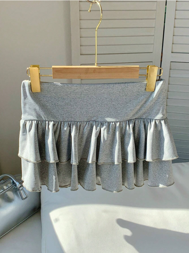 Solid Color Ruffle Hem Casual Short Skirt